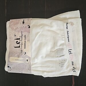 NWT L.e.i. White Base Layer Leggings M